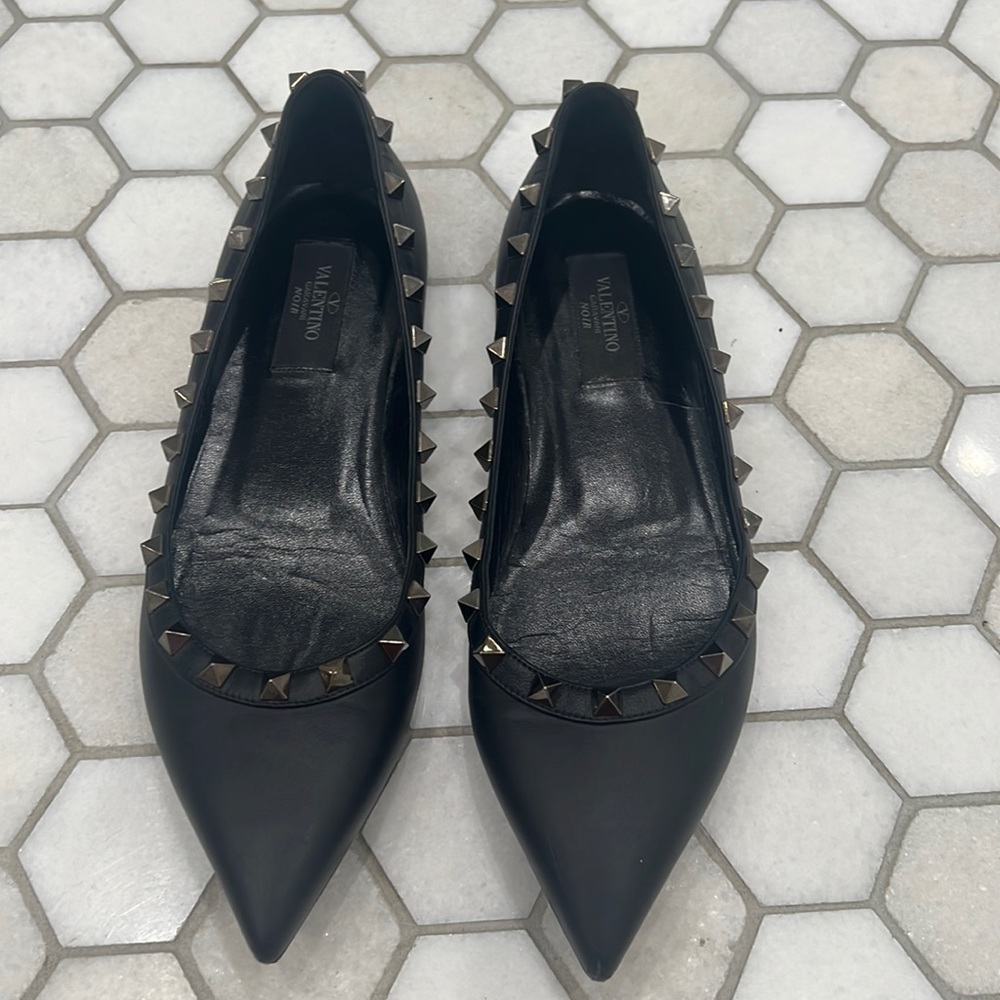 Valentino ROCKSTUD BALLET FLAT size 38. Like new